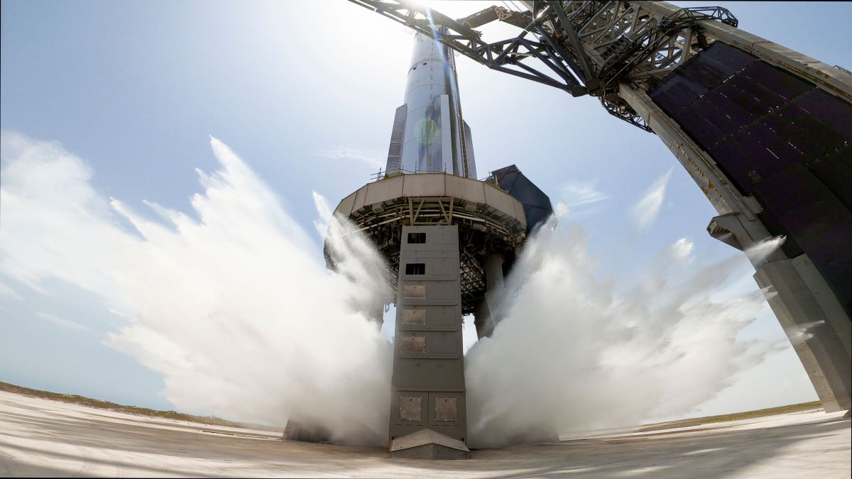 SpaceX reportedly planning 2026 IPO with $1.5T valuation target